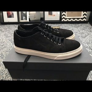 Men’s Black Suede Vince Camuto Sneakers
